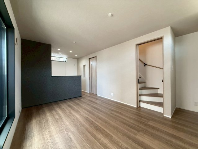 西ノ京藤ノ木町の居間・リビング