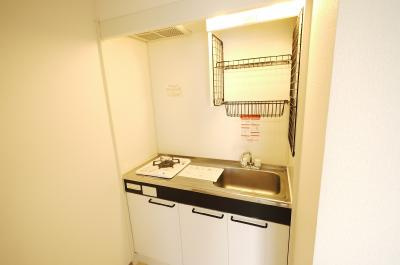 アドニスの居間・リビング