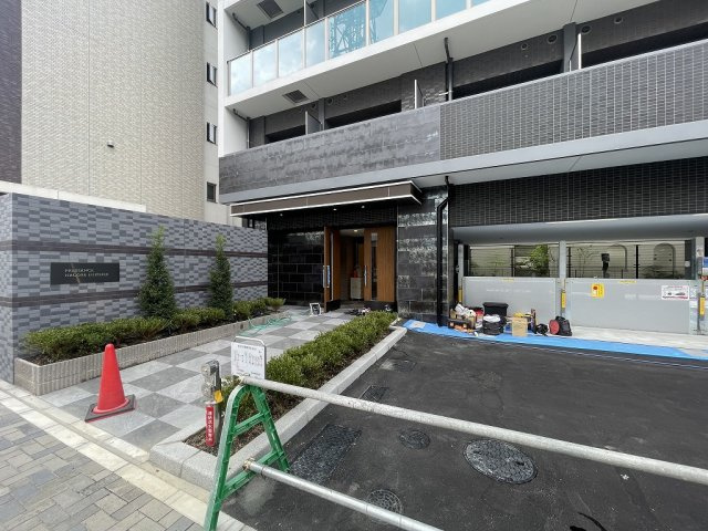 【エントランス】プレサンス名古屋ルクソリア 