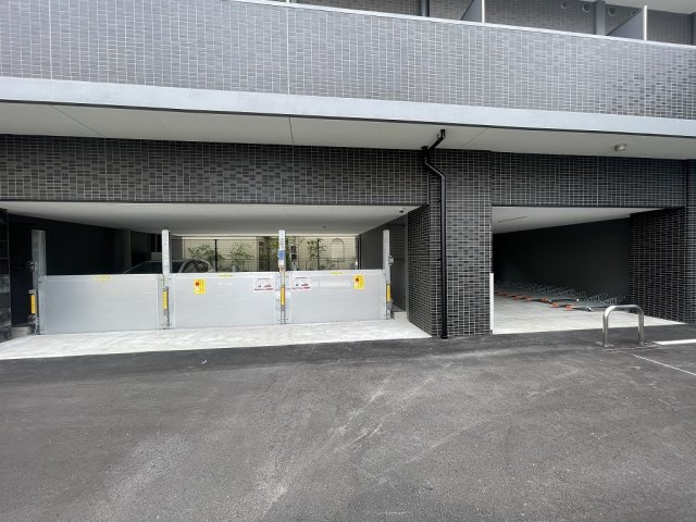 【駐車場】プレサンス名古屋ルクソリア