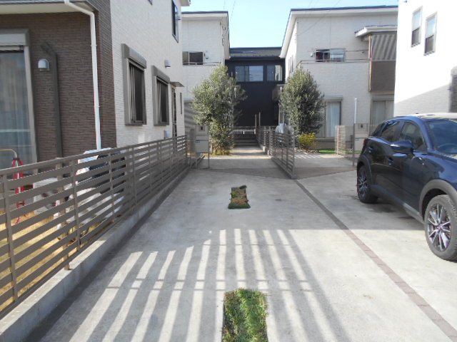 中浦和タウンＣ号棟の駐車場