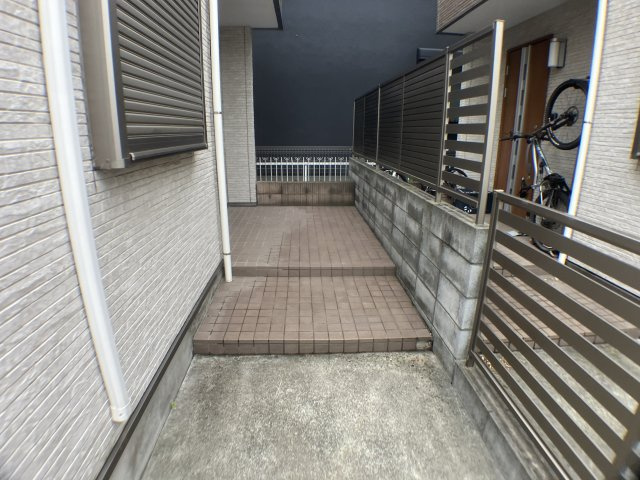 中浦和タウンＣ号棟のエントランス