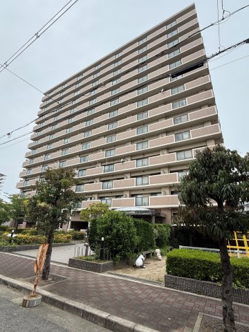 ルモン東加賀屋の外観