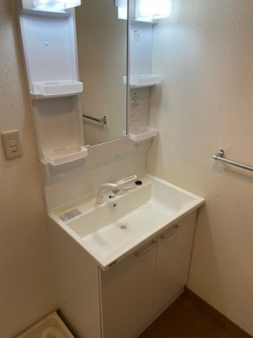 ラフェスタ二見の独立洗面台