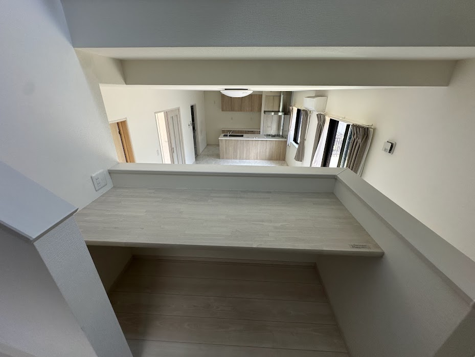 中古住宅　竹鼻町丸の内2丁目　の居間・リビング|スキップフロア