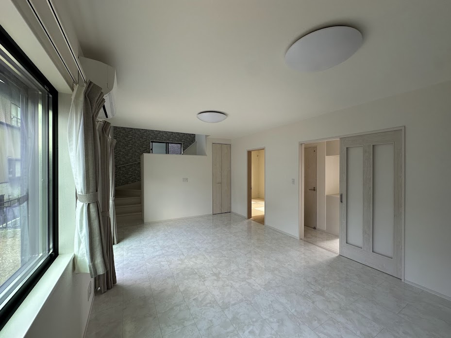 中古住宅　竹鼻町丸の内2丁目　の居間・リビング