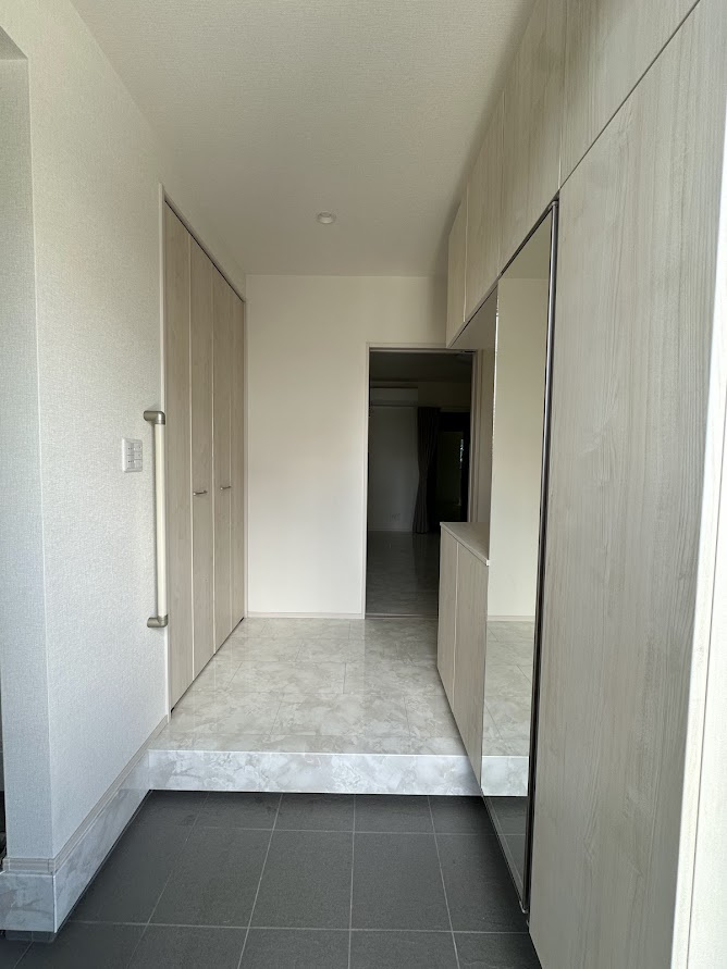 中古住宅　竹鼻町丸の内2丁目　の玄関