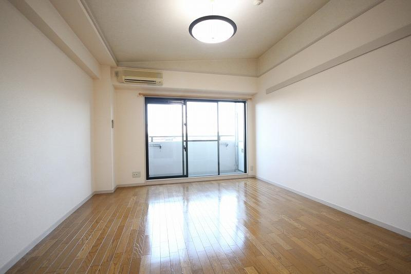 ラッフィナート有瀬の寝室|※お部屋により仕様が異なる場合があります。