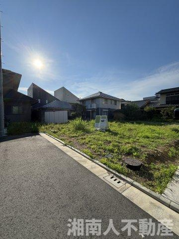 茅ヶ崎市緑が浜　売地の前面道路含む現地写真|前面道路含む現地写真です