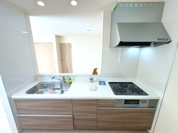 沼津市市中沢田Ⅰ　新築戸建　全6棟　A棟　　のキッチン|現地写真