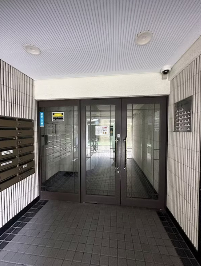 大阪市北区長柄西1丁目　１Ｒ　オーナーチェンジ物件のエントランス