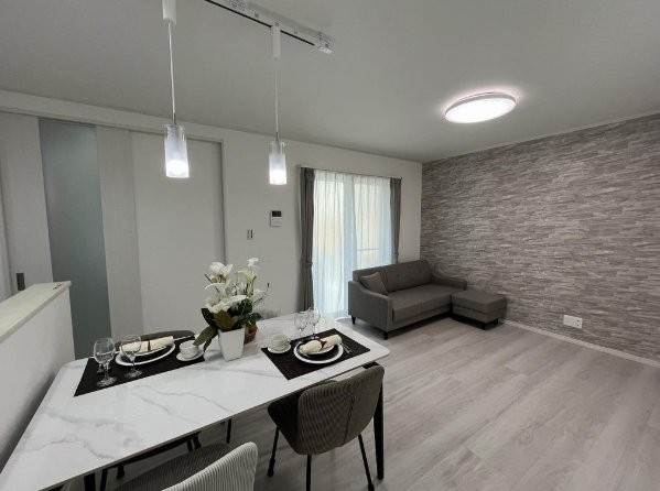 東香里元町　新築一戸建ての居間・リビング|LDK14.75帖
■物件内覧・資金計画相談・住宅ローン相談、リフォーム相談、お問合せ受付中■
※当日・翌日のご内覧、ご相談はお電話でのお問合せがスムーズです！