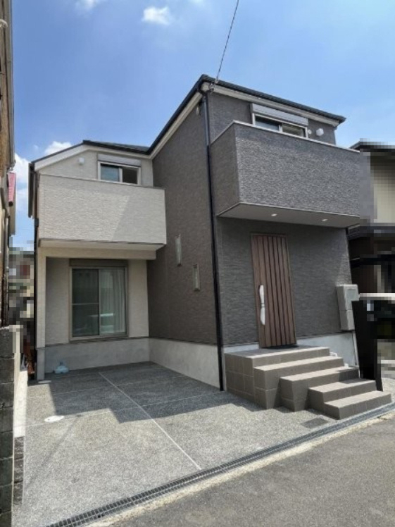 東香里元町　新築一戸建ての外観|新しい生活にいかがでしょうか？外観はお住まいの顔になります。こだわりたいポイントですね。外壁塗装や屋根塗装のご相談も承っております。
■現地内覧・資金計画相談・住宅ローン相談もお問合せ受付中■