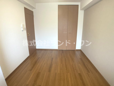 【洋室】 | ヴィルヌーブ新所沢 | 約6帖の洋室