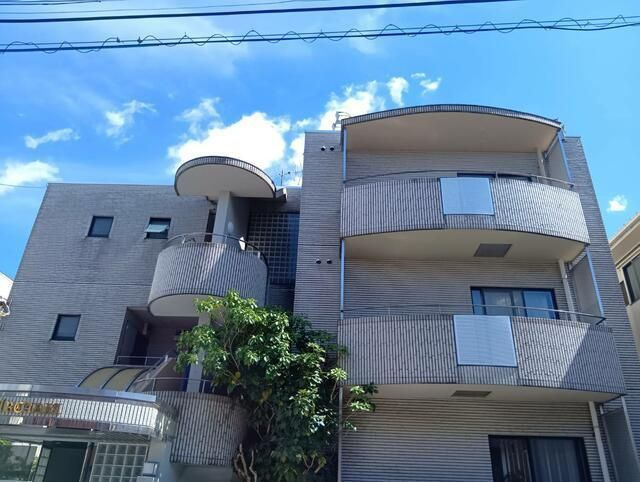 アルカディア下北沢の外観