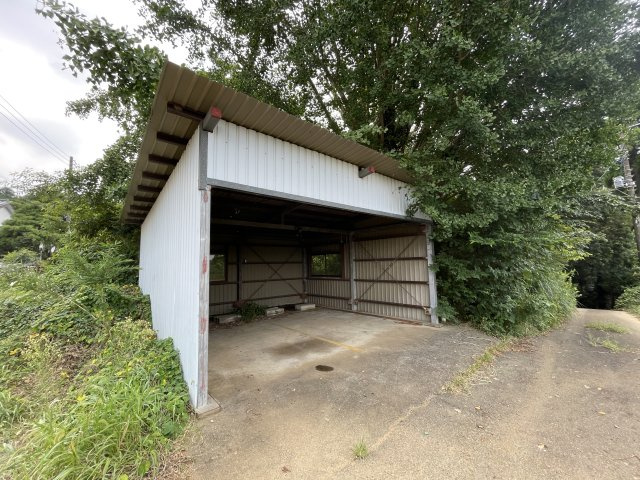 山武市大木中古一戸建の駐車場