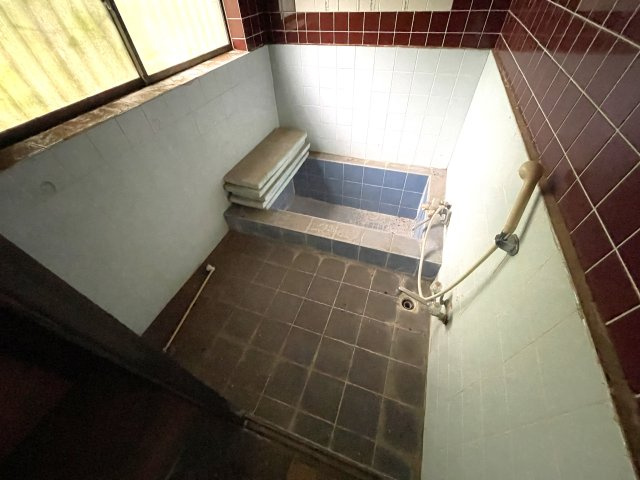 山武市大木中古一戸建の浴室