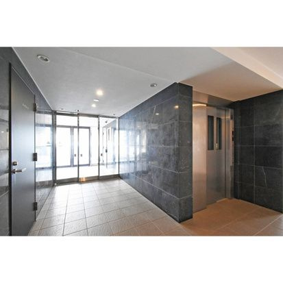 N-stage両国のロビー