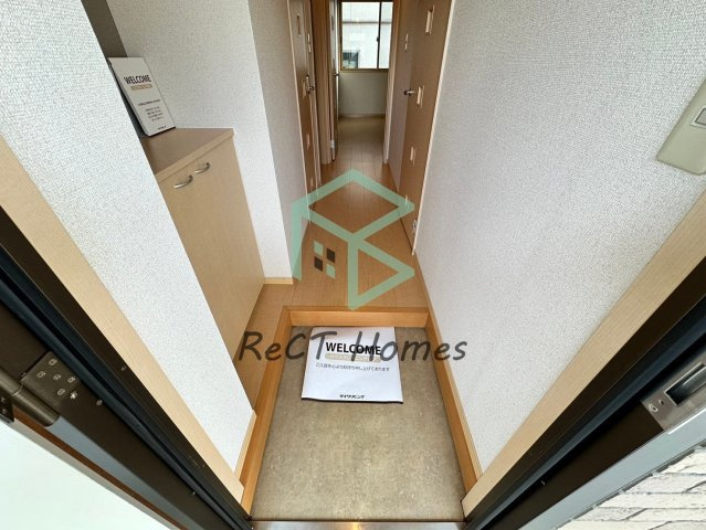 姫路市飾磨区構３丁目のハイツの玄関
