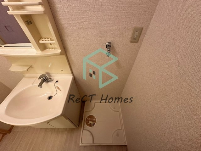 姫路市飾磨区構３丁目のハイツの洗面所