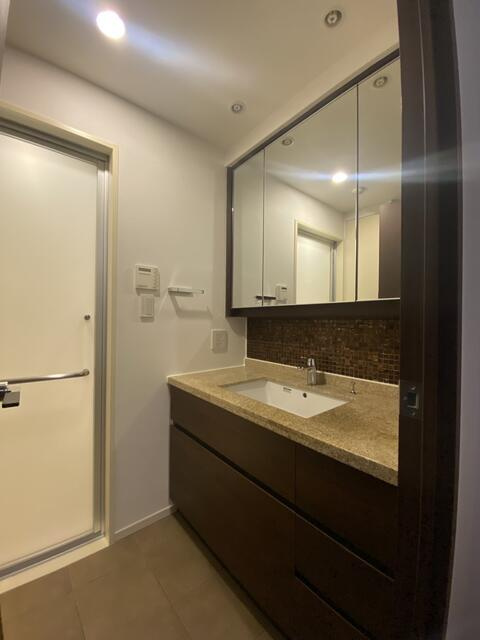 テラス渋谷美竹の独立洗面台|朝の身支度には欠かせない独立洗面化粧台