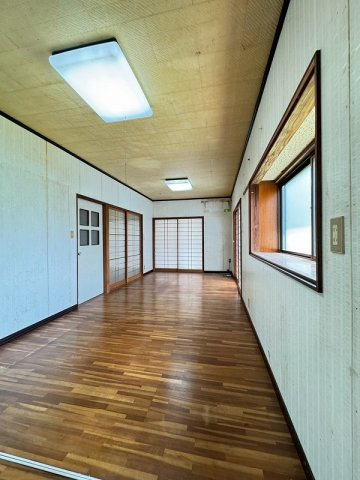 小城町上町貸戸建の居間・リビング
