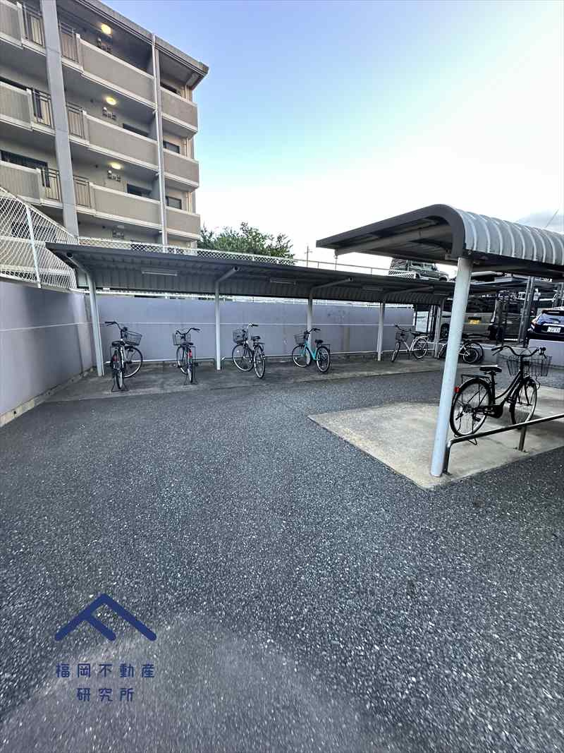 エイルヴィラグランシス篠栗の駐車場