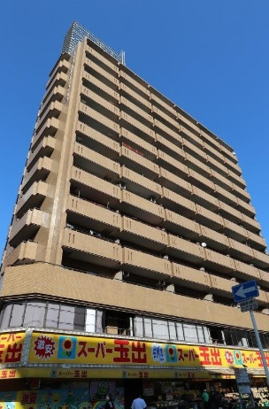 日生ロイヤル高津の外観