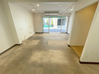 【内装】 | 伊丹中央貸店舗　西側