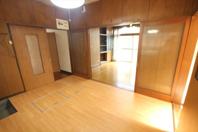 大泉学園町４－２９－３２短期貸家の居間・リビング