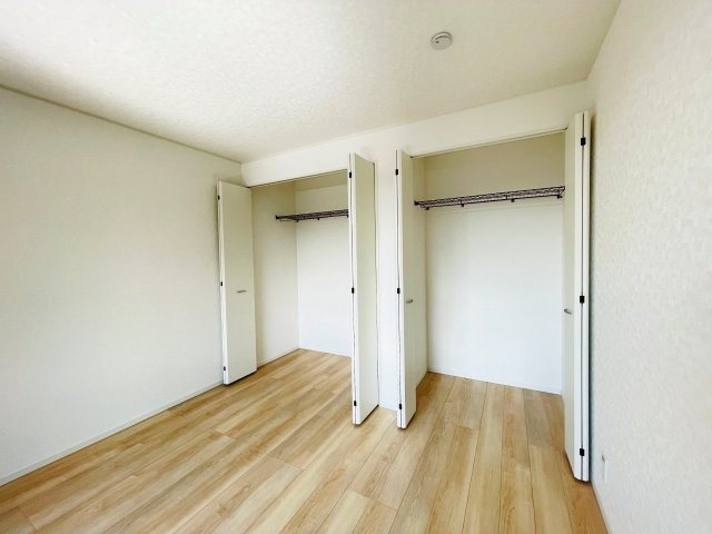 豊田市小坂町第6　新築分譲住宅　全1棟　1号棟の収納|豊富な数のクローゼットには、衣類、日用品、家族の思い出まで大切に保管できます♪