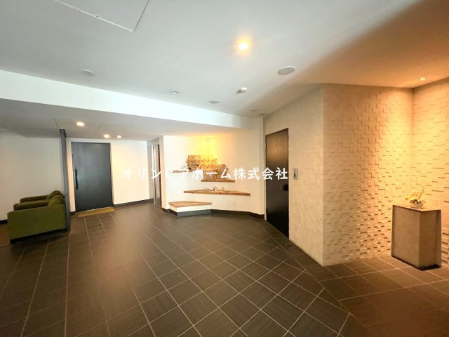エコヴィレッジ木場　8階　角　部屋のエントランス