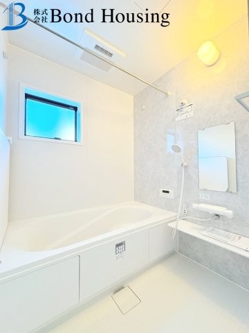 小中学校徒歩10分圏内・長期優良住宅　学園東町　全2棟　2号棟の浴室