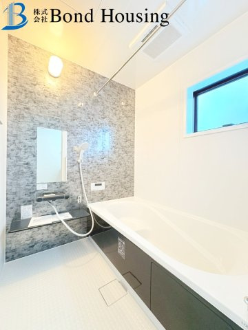 小中学校徒歩10分圏内・長期優良住宅　学園東町　全2棟　1号棟の浴室