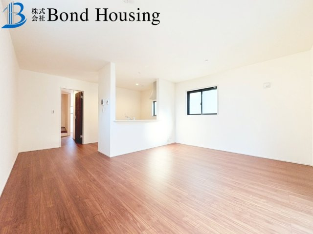 小中学校徒歩10分圏内・長期優良住宅　学園東町　全2棟　1号棟の居間・リビング