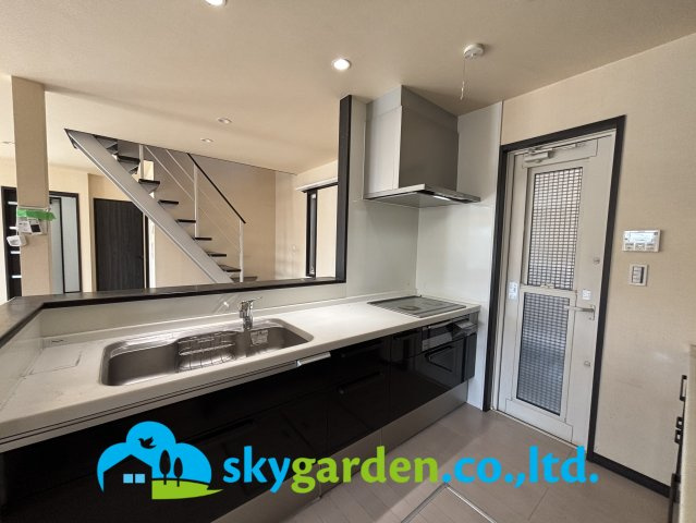 秦野市ひばりケ丘　中古戸建のキッチン