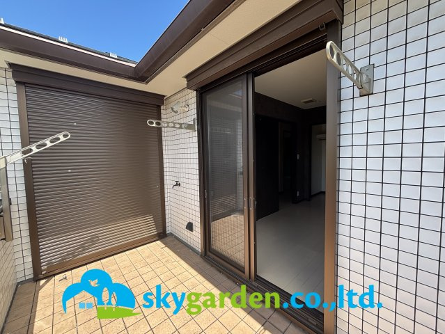 秦野市ひばりケ丘　中古戸建のバルコニー