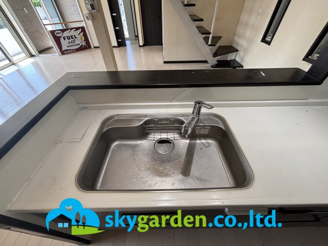 秦野市ひばりケ丘　中古戸建のキッチン