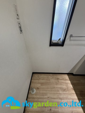 秦野市ひばりケ丘　中古戸建のランドリースペース