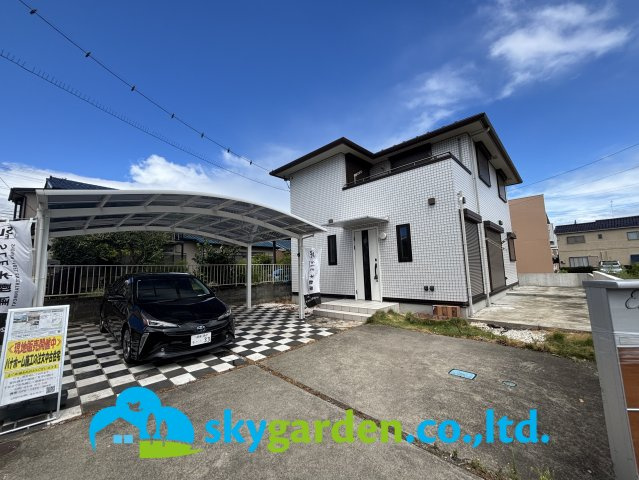 秦野市ひばりケ丘　中古戸建の外観