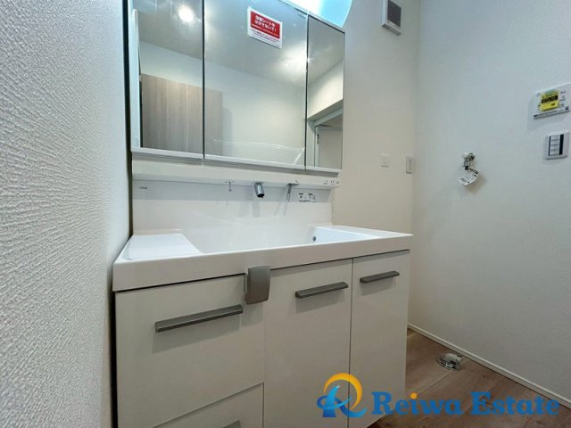 新築戸建　茅ヶ崎市柳島1丁目の独立洗面台