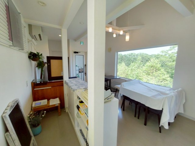 鶴居村字幌呂原野南6線　店舗兼住宅の内装