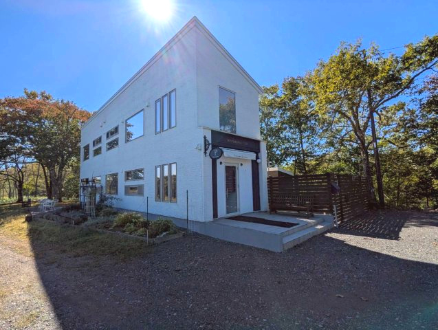 鶴居村字幌呂原野南6線　店舗兼住宅の外観