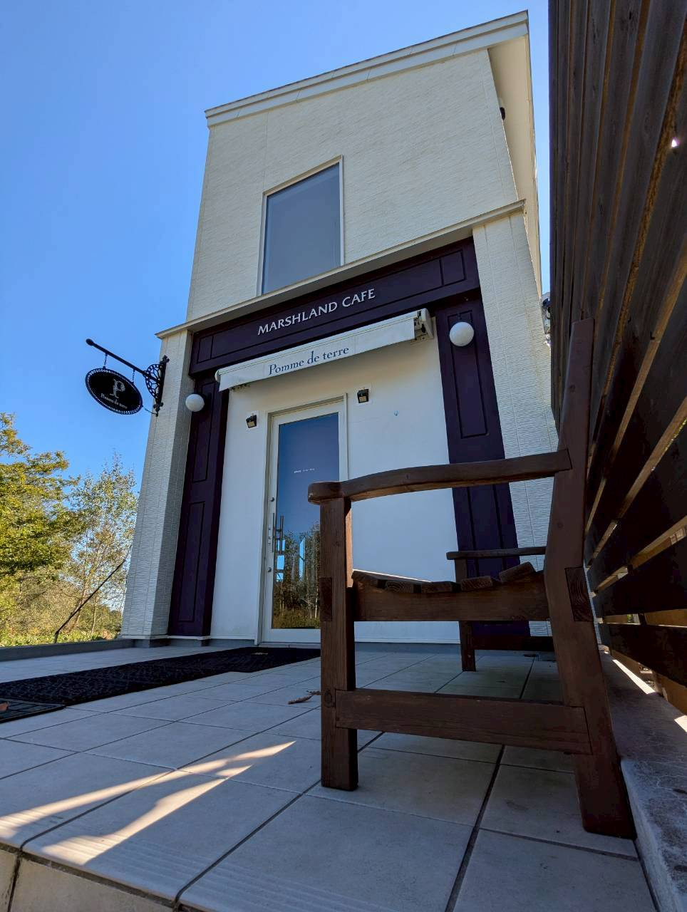 鶴居村字幌呂原野南6線　店舗兼住宅のエントランス