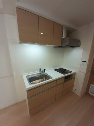 ジーヴイ　アリイ　アサクサのキッチン