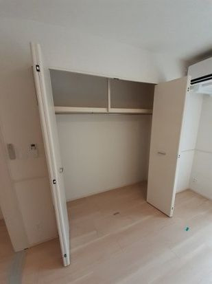 ジーヴイ　アリイ　アサクサの収納