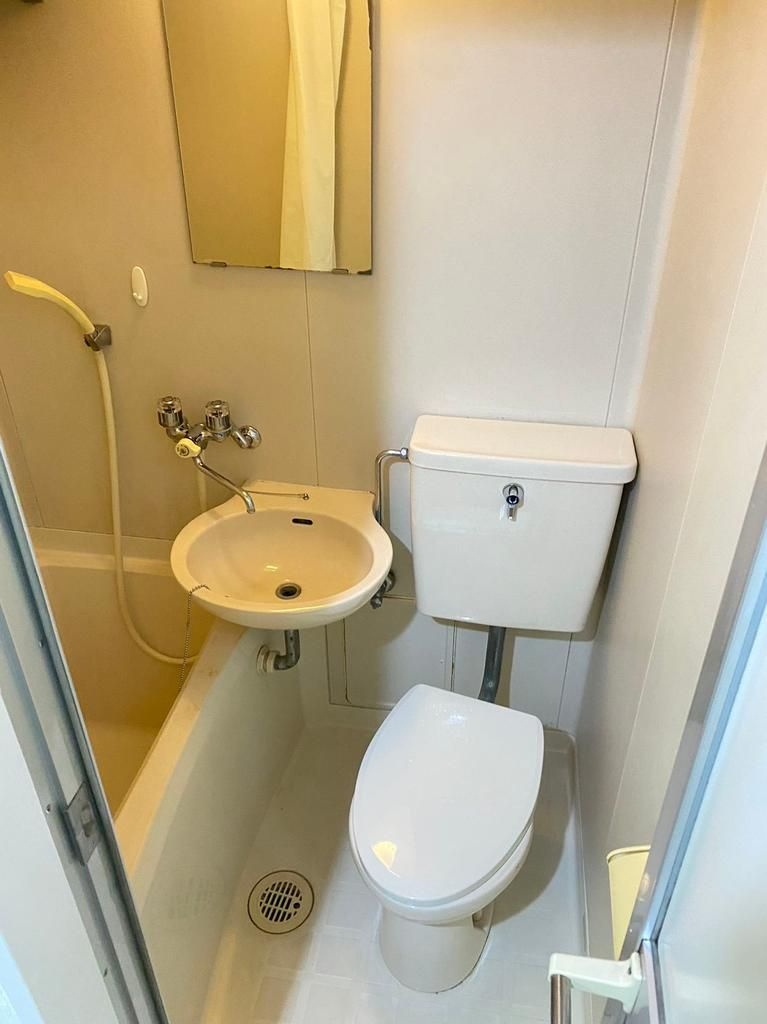 市川市欠真間１丁目の賃貸マンションのトイレ