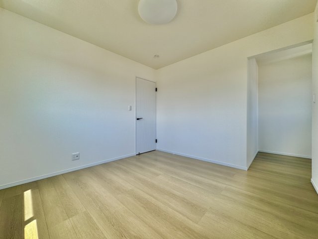 土浦市中新築一戸建ての洋室