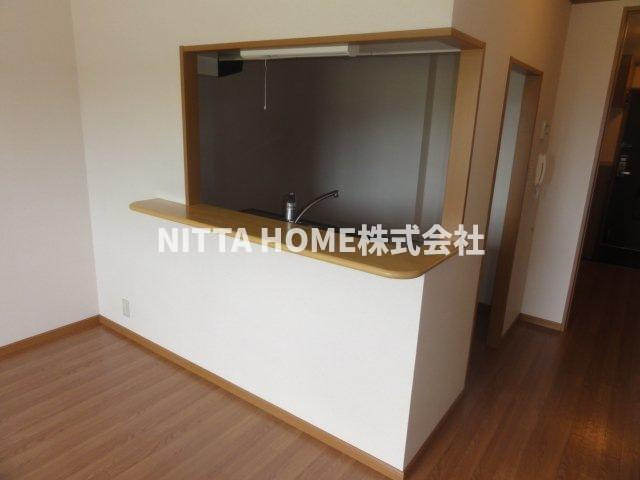 ロワールコートの内装|カウンターキッチンです◎