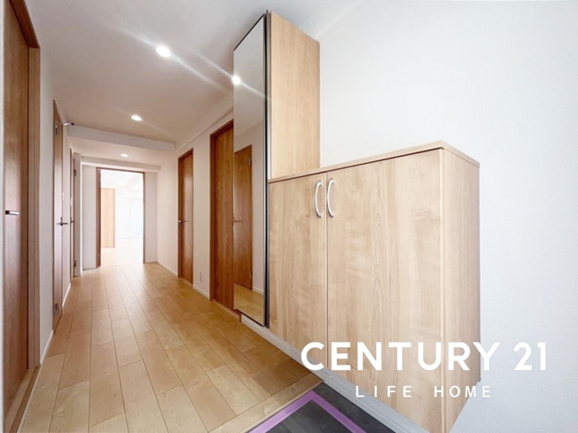 【玄関】 | プランドール宿河原 | 明るい玄関です